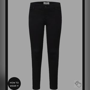 Torrid Luxe Skinny Jean Sateen Stretch Black 20R